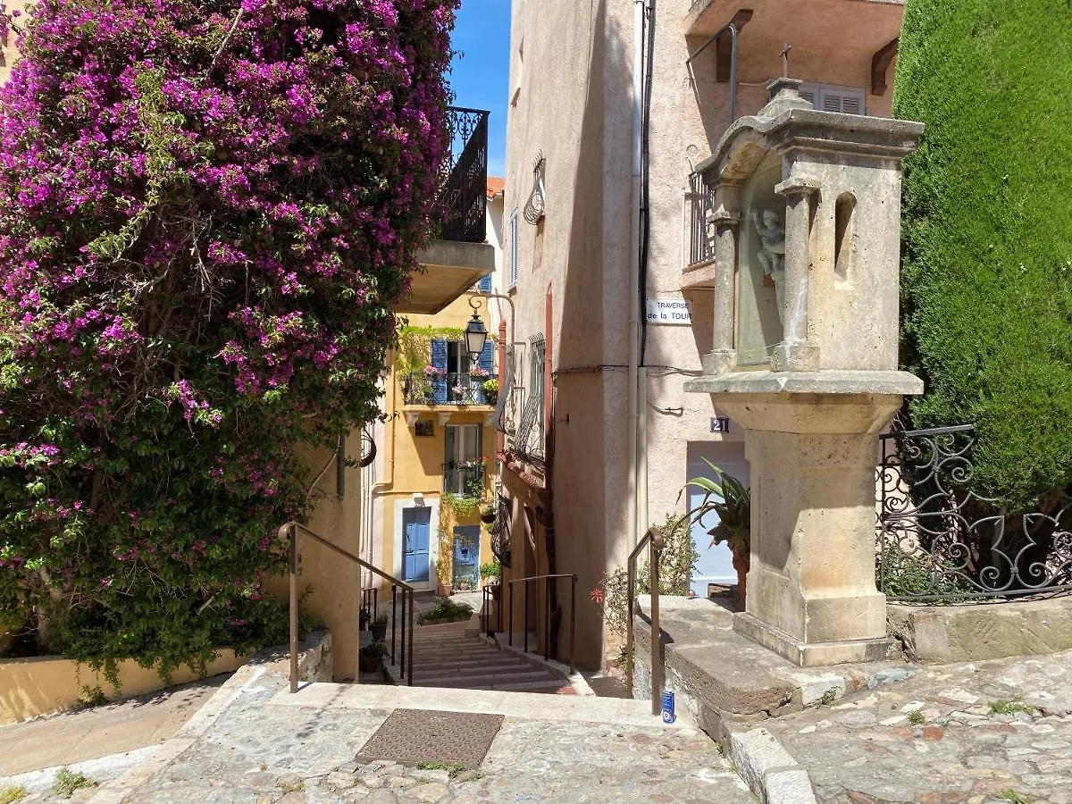 Appartement Le Suquet, Old Town, Cannes Center, 2 Rooms Appt, Public Parking France