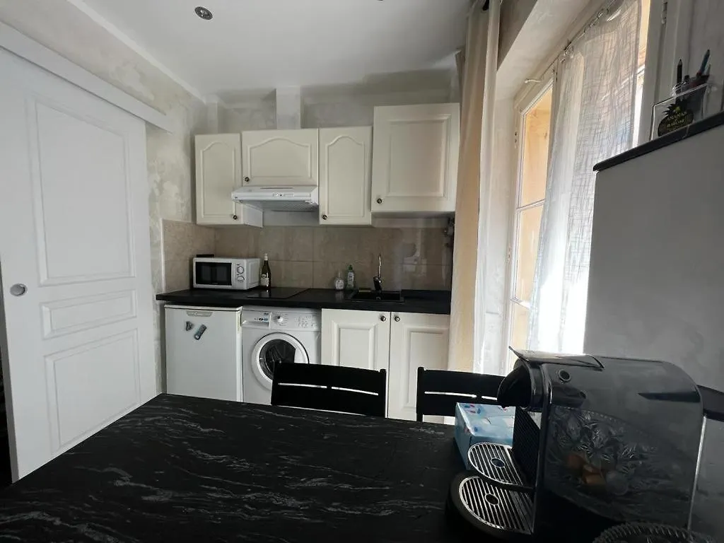 Le Suquet, Old Town, Cannes Center, 2 Rooms Appt, Public Parking 0*,