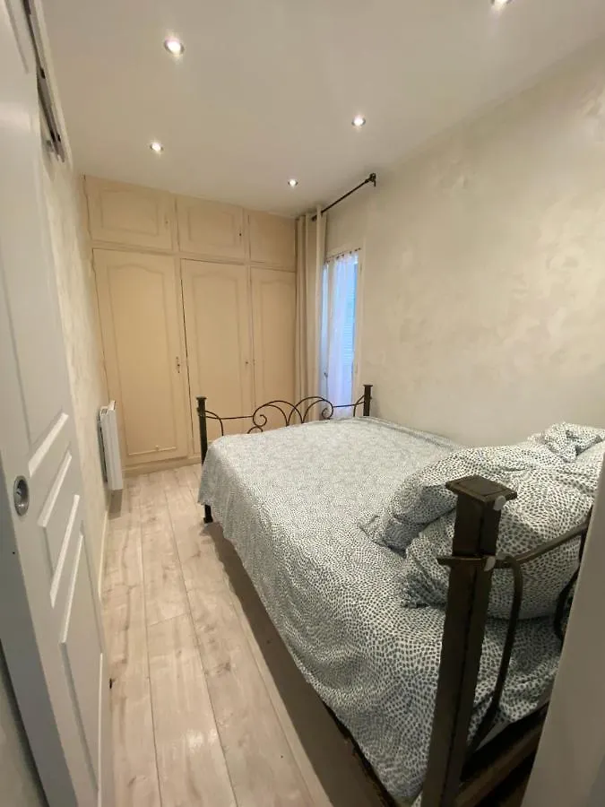 Le Suquet, Old Town, Cannes Center, 2 Rooms Appt, Public Parking 0*,